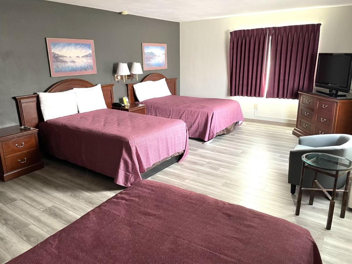 וונאטצ'י Downtown Inn מראה חיצוני תמונה